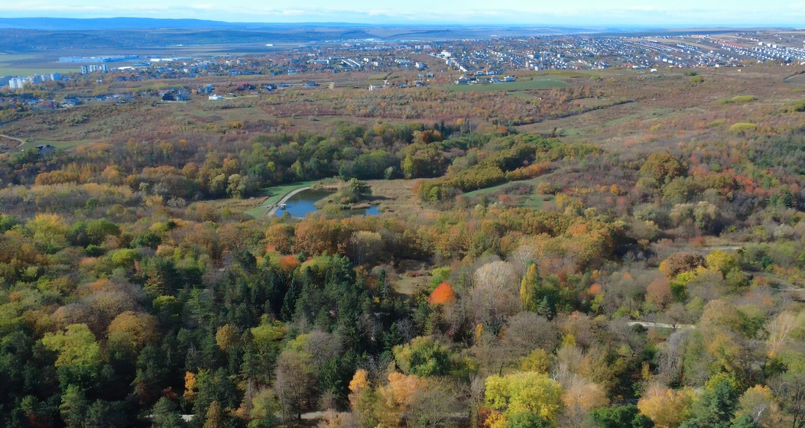 FOTO - Toamna, spectacol de gală în Grădina Botanică din Iași