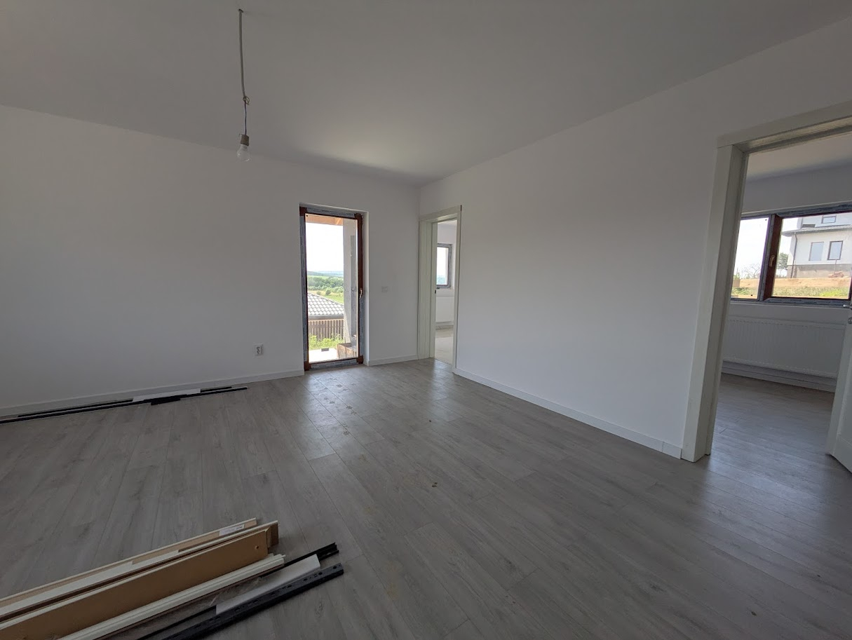 Casa parter 4 camere 