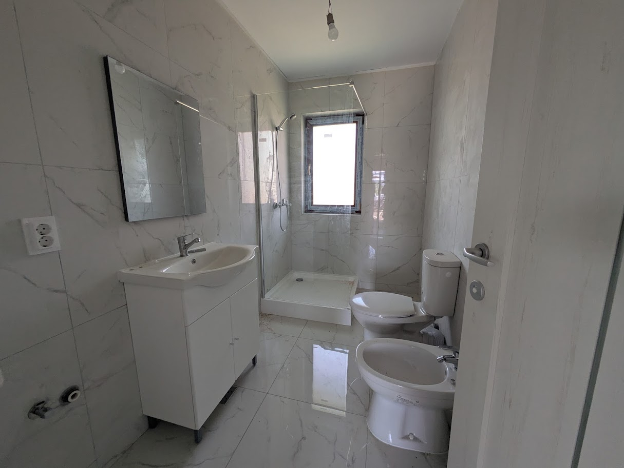 Casa parter 4 camere 