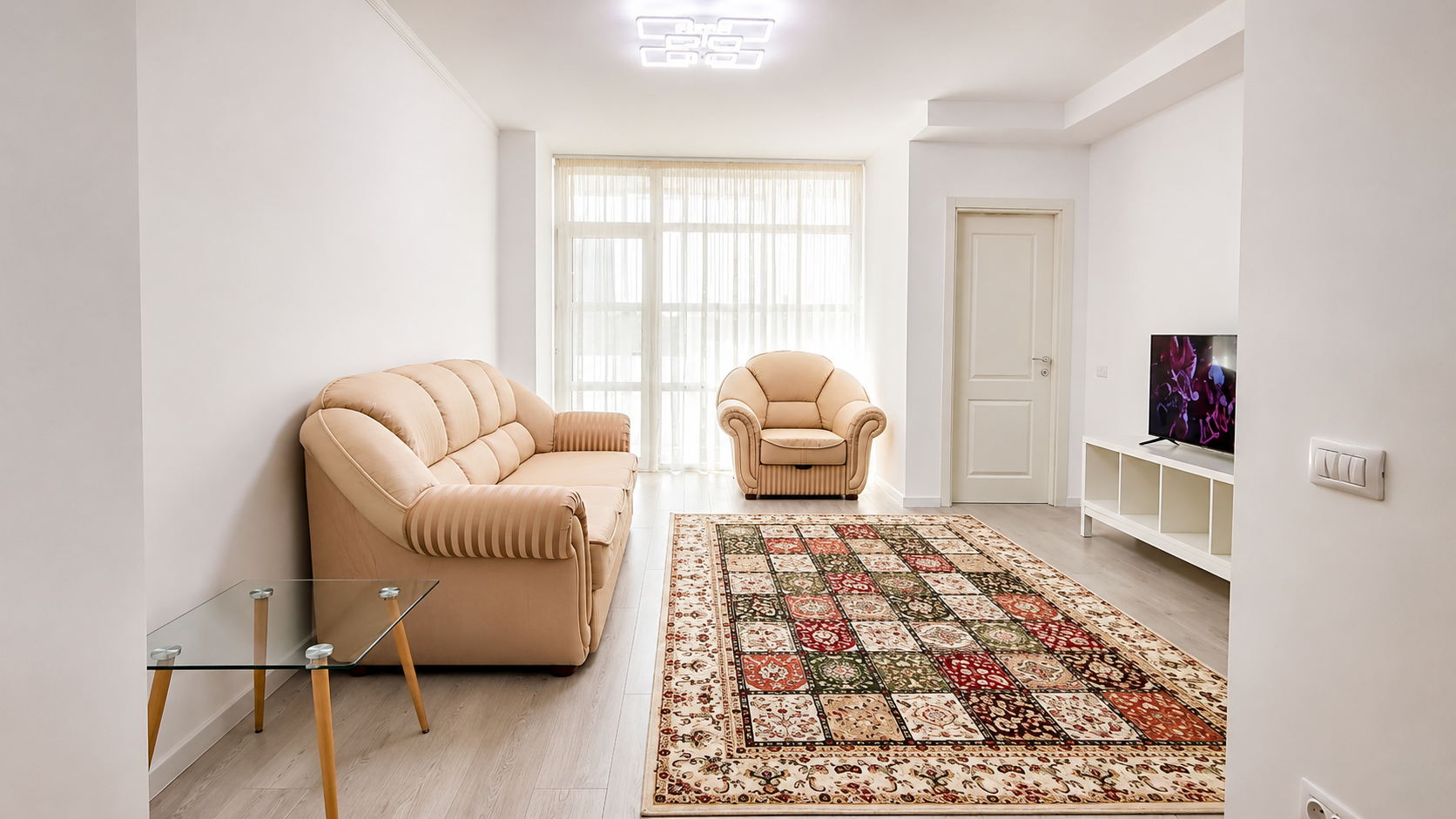 Apartament 2 camere, 61 mp, semidecomandat, et. 3, Cartierul Visoianu, persoana fizica