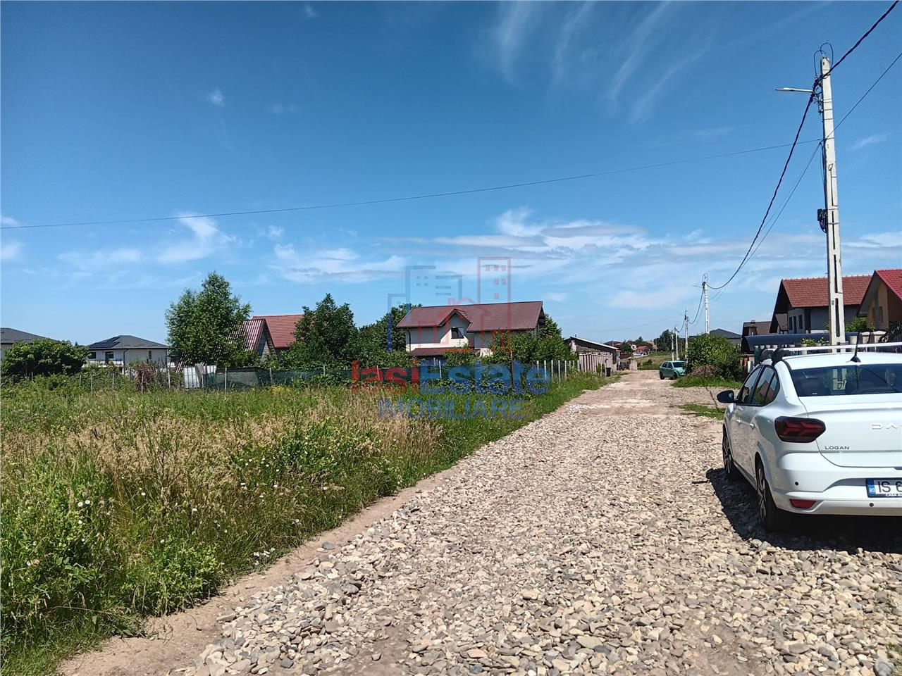 Vorovesti TEREN 500mp intravilan cu utilitati lot de casa