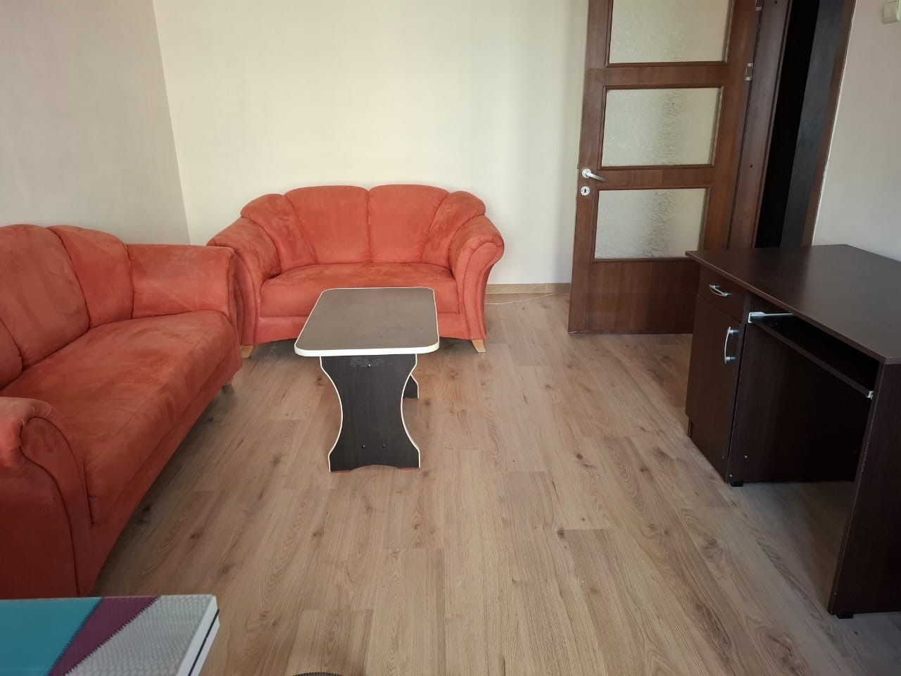 Inchiriez ap. 2 camere decomandat, 52 mp, Piata Voievozilor