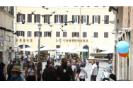 Măsuri DRASTICE la Roma: Masca devine OBLIGATORIE pe stradă