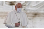 Vaticanul SE ÎNCHIDE publicului de Crăciun: Slujbele oficiate de papa Francisc se vor face fără credincioși și vor fi transmise online