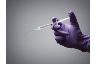 În așteptarea vaccinului anti-COVID, statul cumpără 10 milioane de seringi