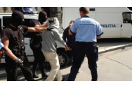 Hoți români arestați în Spania. Împreună cu alți tâlhari, ei au furat mașini de lux de peste 2,3 milioane de euro