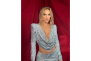 FOTO/VIDEO -  Jennifer Lopez a dominat scena American Music Awards