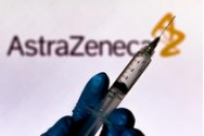 AstraZeneca anunță că vaccinul său anti-coronavirus are o eficiență de circa 90%. Compania spune că acesta este deja produs în 10 unități din toată lumea. Vaccinul ar putea costa doar 2,5 euro în Euro