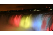 De Ziua Națională a României, Cascada Niagara a fost iluminată în culorile tricolorului