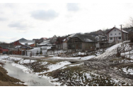 Primăria caută soluţii pentru consolidarea versantului Țicău - Sărărie