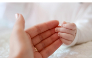Primul bebeluș născut în2021 în România este din Vaslui