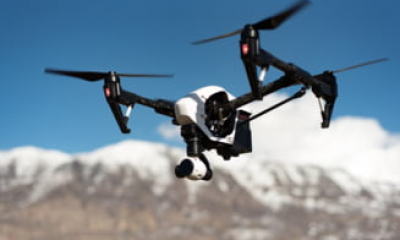 Noi reguli pentru folosirea dronelor, intrate in vigoare la 1 ianuarie 2021. Cum pot fi folosite dronele mici, pentru hobby