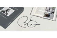  Barack Obama semnează la București