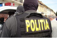Dosar penal privind achiziționarea de măști medicale de către UNIFARM. Polițiștii fac percheziții VIDEO