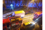 Incendiu la Galați. 28 de persoane au fost evacuate după ce un bărbat și-a dat foc la casă