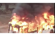 Un autobuz a luat foc, la Galați. Cei 25 de călători au reușit să se salveze