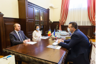 Ambasadorului Bosniei şi Herţegovinei vrea  să aducă studenții din țara sa în practică, la Iași
