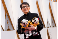 Jackie Chan vrea să-și doneze averea de 370 de milioane de dolari. Actorul a refuzat să-i lase banii fiului său