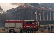 VIDEO Incendiu de proporții în Cape Town. Flăcările au ajuns în campusul universității, mai multe clădiri au ars
