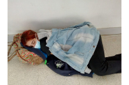 O fată de 22 de ani din Argentina a murit de COVID după ce a dormit pe jos în spital. Ea a așteptat un loc pentru internare