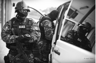   Trupele speciale din Botoșani au eliberat o femeie sechestrată de soț