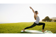 Yoga, o sursă de forţă interioară pentru oameni în timpul pandemiei de COVID-19