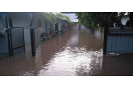 Inundațiile au făcut prăpăd în comunele Girov și  Bodești. Pompierii au venit în ajutorul oamenilor