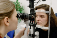 Tu cat de des mergi la oftalmolog? Iata de ce nu ar trebui sa ignori problemele de vedere!