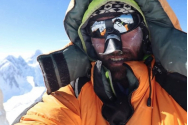 Un profesor de la Informatică a urcat pe vârful Gasherbrum II fără oxigen suplimentar