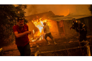 A patra zi de luptă cu flăcările din Grecia. Pompierii din România şi Republica Moldova fac echipă în insula Evia