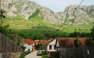 Cel mai frumos sat din Transilvania. Este singurul sat din România distins cu premiul Europa Nostra al Comisiei Europene 