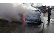 Un autoturism a ars complet pe o stradă din localitatea Cătămărăşti Deal