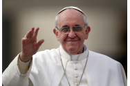 Papa Francisc: ''Încă sunt viu: Un infirmier mi-a salvat viaţa''