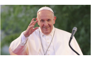 Mesajul Papei, după operația de colon: „Sunt încă în viaţă. Deşi unii oameni m-au vrut mort