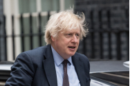 Premierul Boris Johnson nu exclude eliberarea mai multor vize temporare în efortul de a contribuit la reducerea deficitului de şoferi