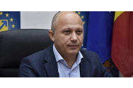 Un senator sucevean, ministrul IMM-urilor, Antreprenoriatului și Turismului. El este singurul ministru din Moldova propus de PNL