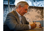 Scriitorul Mario Vargas Llosa a fost ales membru al Academiei Franceze