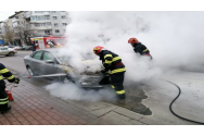 Șapte mașini au luat foc la București. Incendiul a fost provocat de un minor