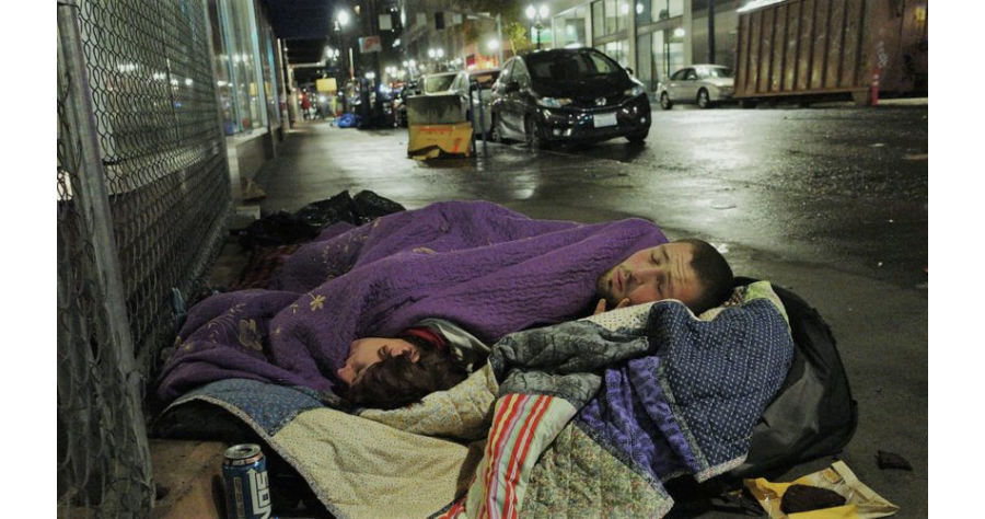 persoane-fără-adăpost-840x500