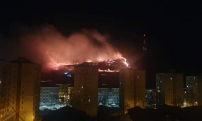  Incendiu puternic într-un sat din Neamț. Un bărbat a suferit arsuri grave