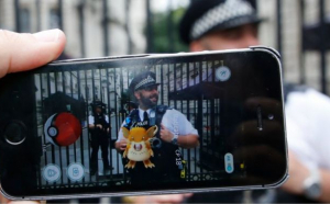 Polițiști din Los Angeles, concediați din cauza Pokemon Go. Captivați de joc, ei au ignorat un jaf