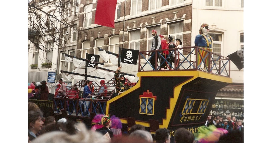 87. (2.03.1992, Maastricht, parada carnavalului)