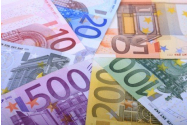 De ce au crescut euro și dolarul, cât ar mai putea dura până ca lucrurile să reintre în normal și, mai ales, ce soluții avem