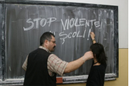 Anchetă la o şcoală din Bârlad după o altercaţie între două eleve