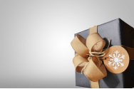 Cadouri potrivite pentru iubit – cum îi furi inima cu un cadou simbolic?