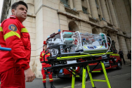 Iașul va avea o ambulanță pentru transportul bebelușilor în stare critică