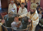 O chinezoaică şi un suedez, botezaţi ortodocşi de episcopul Macarie al Europei de Nord