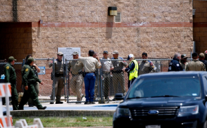 Atac armat la o școală din Uvalde, Texas - 18 copii și un profesor au fost uciși