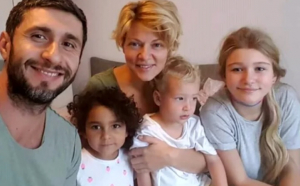 De ce Dana Nălbaru și Dragoș Bucur nu-și duc copiii la școală
