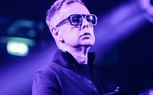 S-a stins o legendă a muzicii. Andrew Fletcher, membru al trupei Depeche Mode, a murit la vârsta de 60 de ani